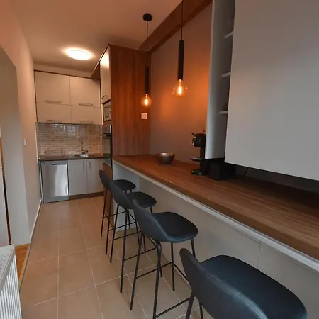 Sky Lux * גורני מילנובץ