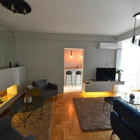 Sky Lux גורני מילנובץ