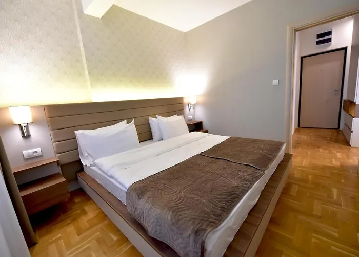 Sky Lux Apartamento *